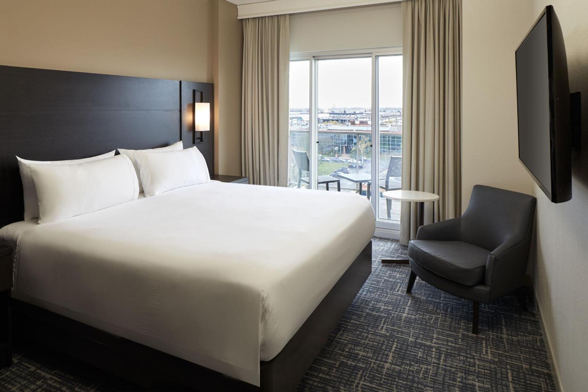 Residence Inn By Marriott Montreal Airport Дорваль Екстер'єр фото