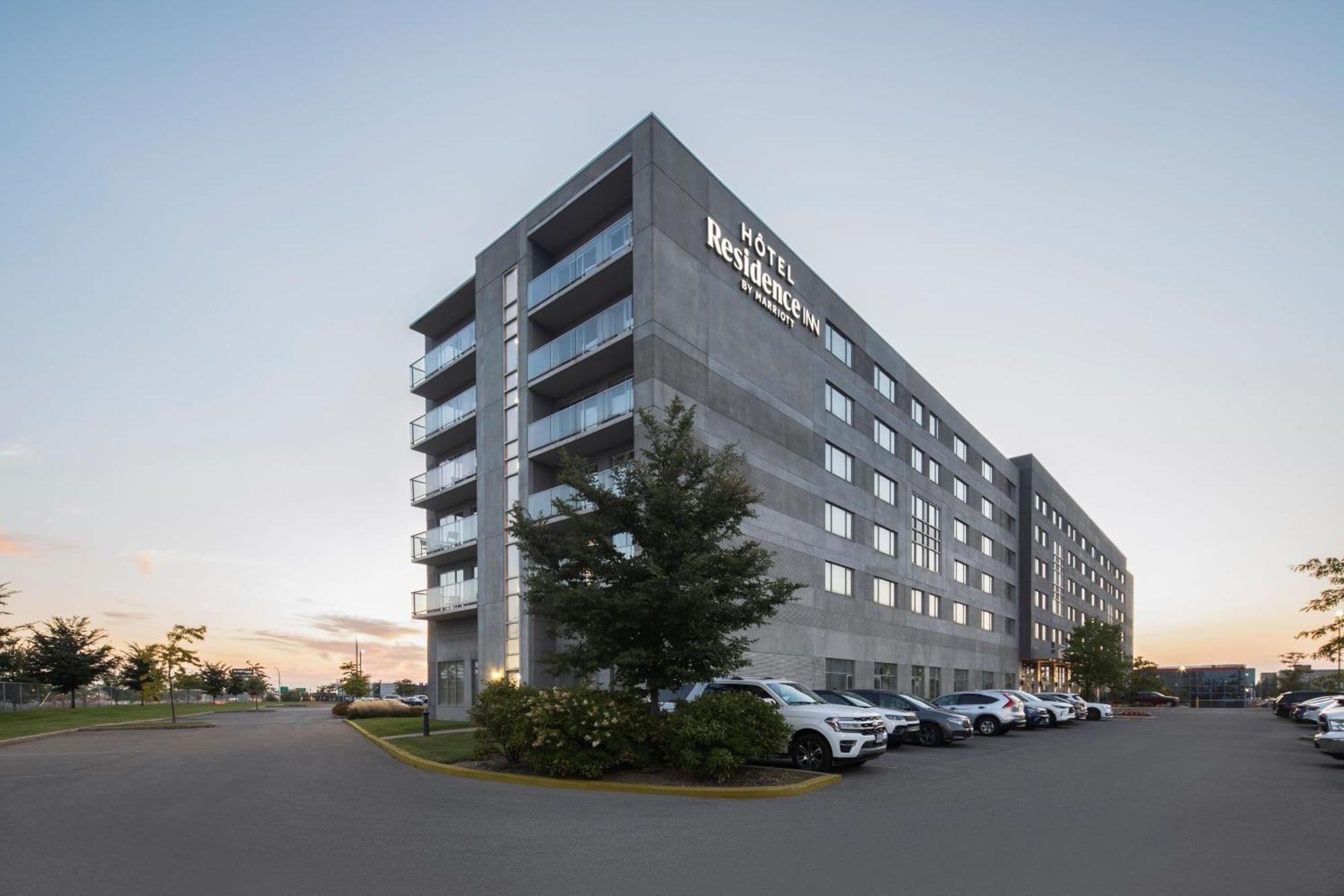 Residence Inn By Marriott Montreal Airport Дорваль Екстер'єр фото