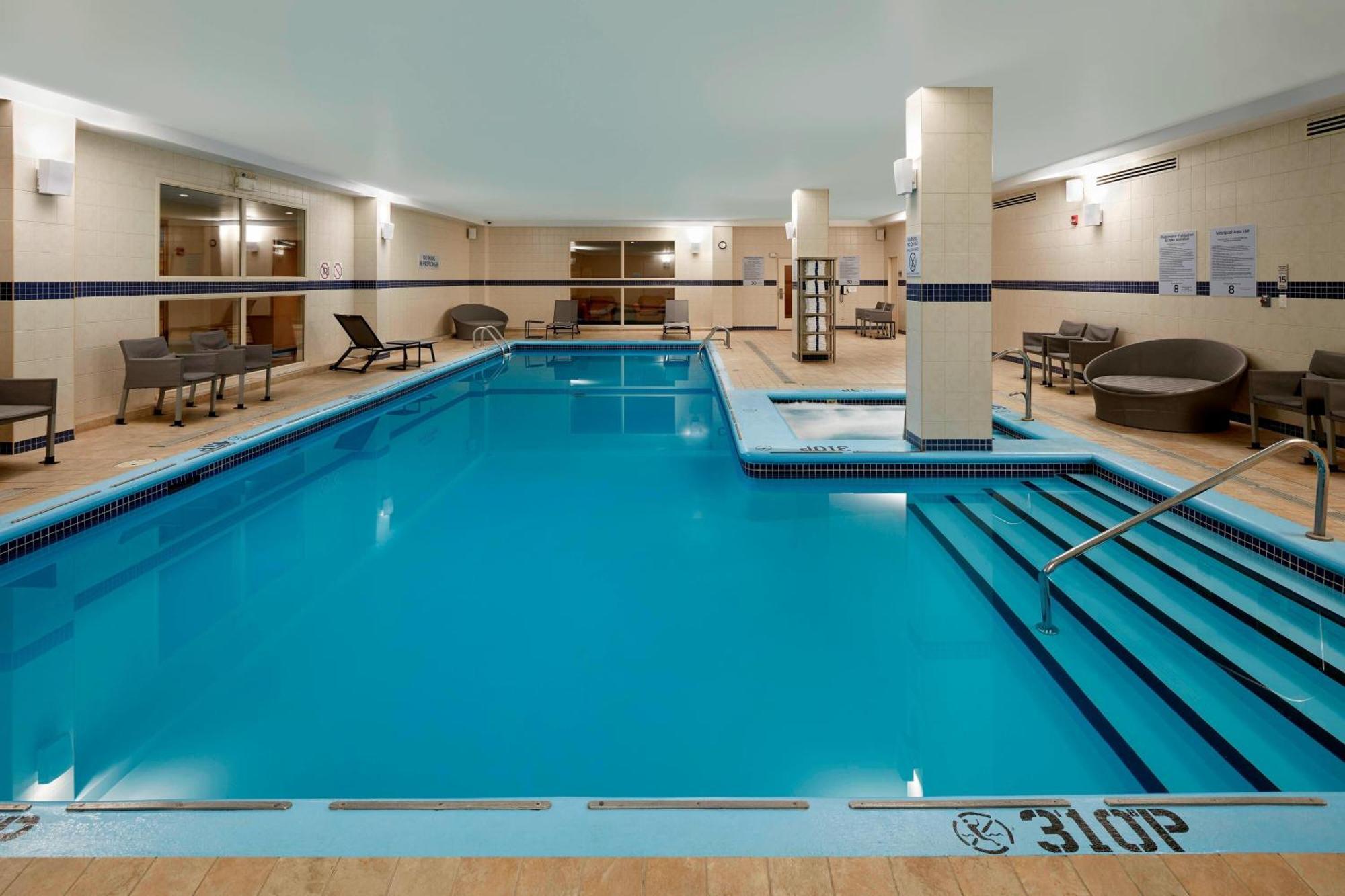 Residence Inn By Marriott Montreal Airport Дорваль Екстер'єр фото