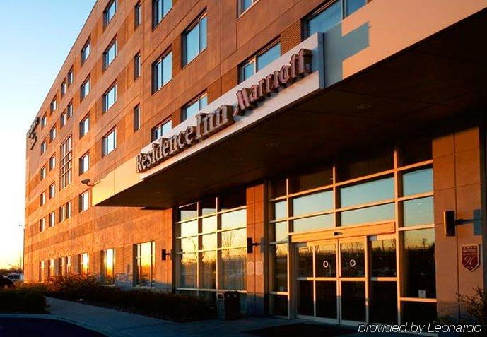 Residence Inn By Marriott Montreal Airport Дорваль Екстер'єр фото